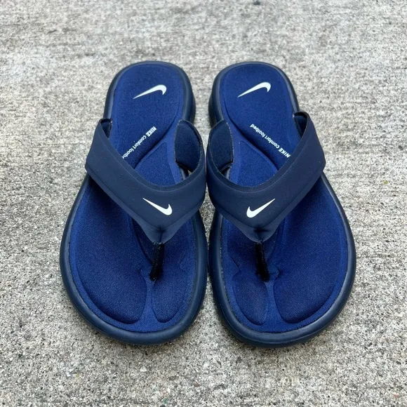 RARE USED WMNS NIKE ULTRAS COMFORTS THONGS TRIPLE BLUES WHITES FOOTBEDS