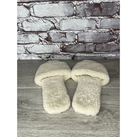 Raye Sherp Ivory Cream Faux Fur Slippers Open Toe Sandals Women’s Sz 7M US/38EU