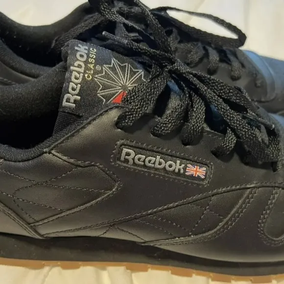 Reebok Classic Men's Black Sneakers Black Gum Size 9