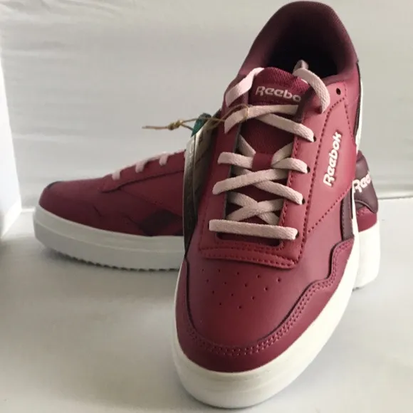 Reebok Royal Techque T Bold 2 Leather-Trim Sneaker