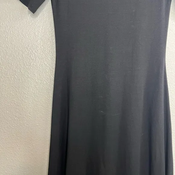 Reformation Black Minimalist Soft Jersey knit Short-sleeve Midi A-Line Dress