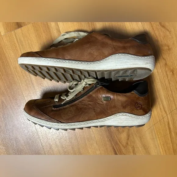 Remonte Brown and Black Sneakers with Zipper Detail