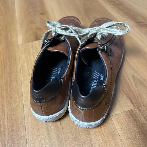 Remonte Brown and Black Sneakers with Zipper Detail