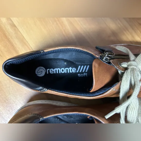 Remonte Brown and Black Sneakers with Zipper Detail