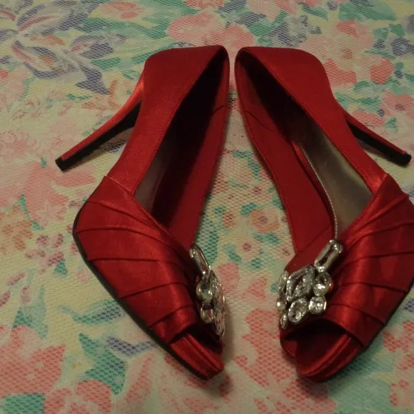 RICH GIRL FIONI NIGHT RED SATIN BEJEWELED HIGH HEELED SHOES 7 &amp; 12