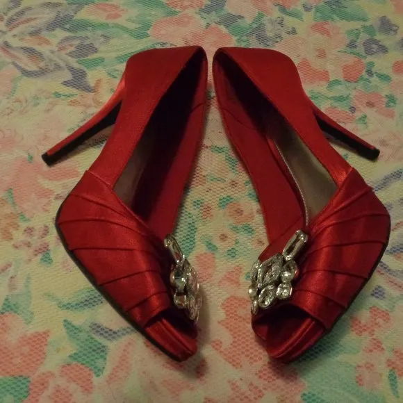 RICH GIRL FIONI NIGHT RED SATIN BEJEWELED HIGH HEELED SHOES 7 &amp; 12