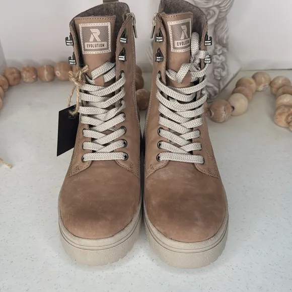 Rieker EVOLUTIONLace-up ankle boots - camel ginger Euro 39/8