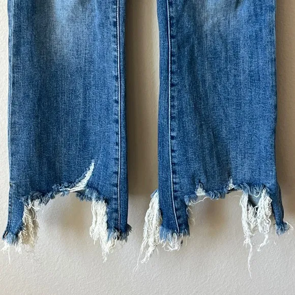 Risen Jeans Distressed Frayed Hem Cropped Flare Dark Denim Jeans Size 32 Waist