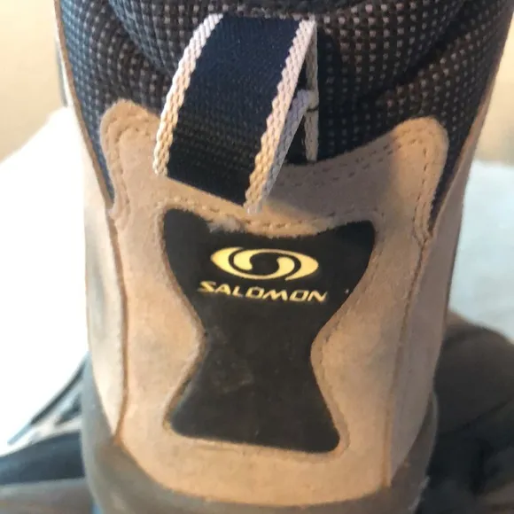 Salomon hiking boots p2681