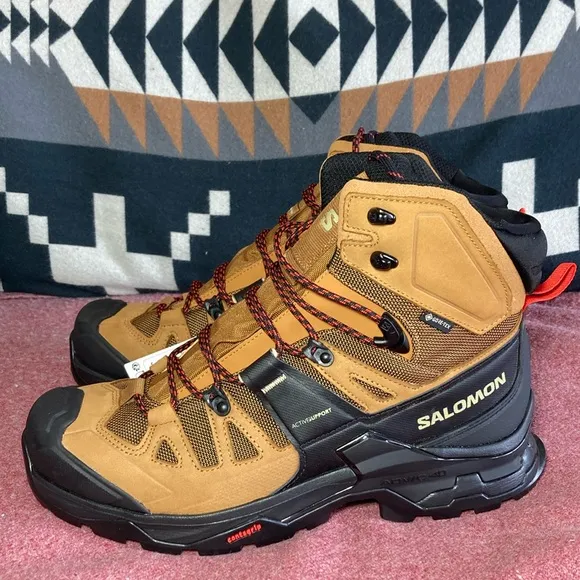 SALOMON Quest 4 GTX -  Like New Condition - Goretex Hiking Shoes Boots