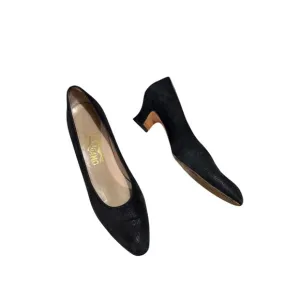 Salvatore Ferragamo Black Leather Pumps Classic Heels Shoes Size 9.5AAAA