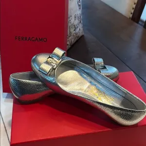 Salvatore Ferragamo Silver Ballet luxury Flats- Italian leather - New in box