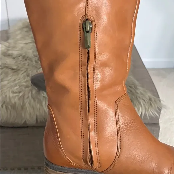 Sam Edelman camel colored leather riding boot size 8 M