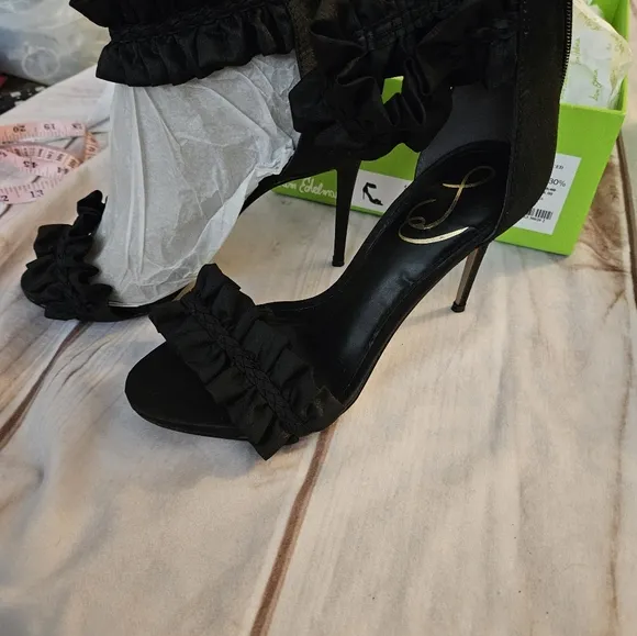 Sam Edelman Women's Sawyer Ruffled Ankle Strap Sandals 5.5, 7.5, 10 NEW