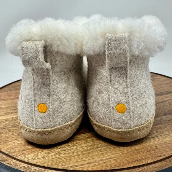 Samuel Hubbard Hubbard Clouds Slippers Women’s 9.5 Shearling Wool