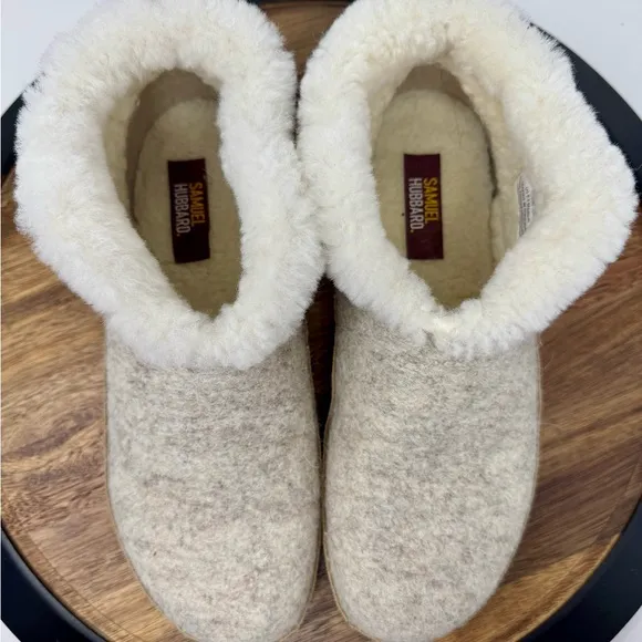 Samuel Hubbard Hubbard Clouds Slippers Women’s 9.5 Shearling Wool
