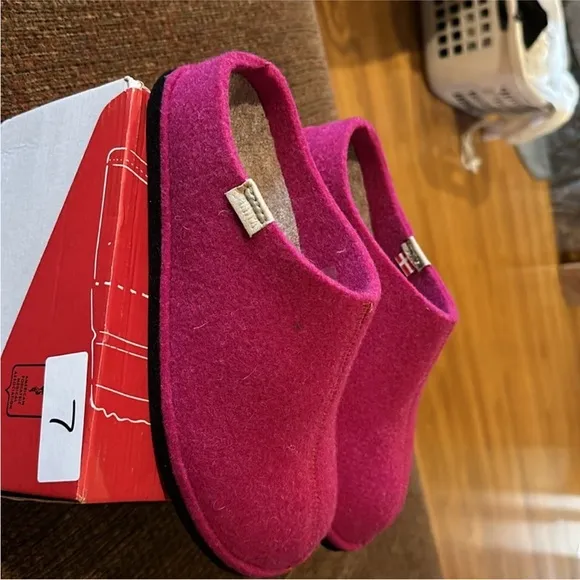 SANITA Lodge Slide Slipper in Fuchsia Size 38 NEW