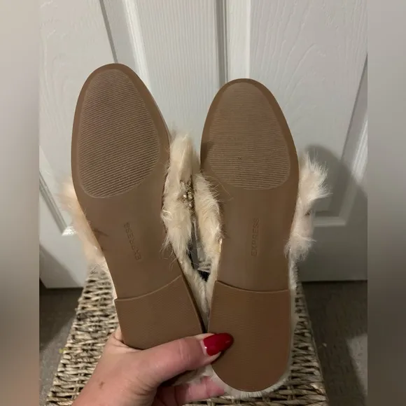 Satin Faux Fur Lined Embellished SlippersColor: SANDSHELL. Side L (10-10.5)