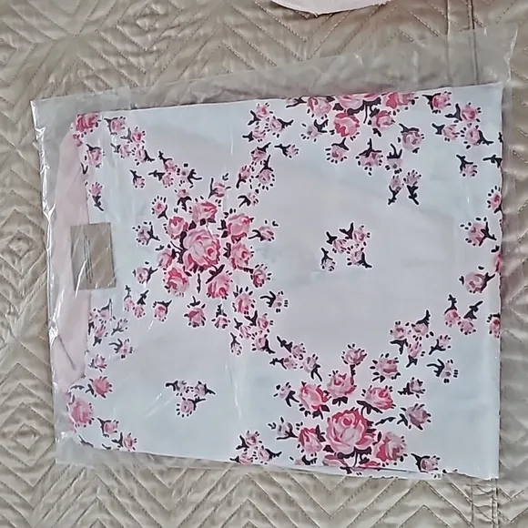 Satin Robe White Floral by Morgan Lane Size L / XL, &amp; Splendid Pink Slippers S/M