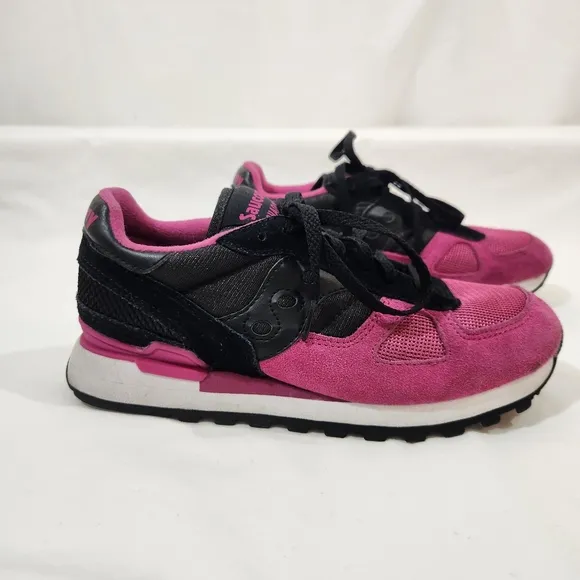 Saucony Shadow Women's Pink and Black Sneakers Size 8