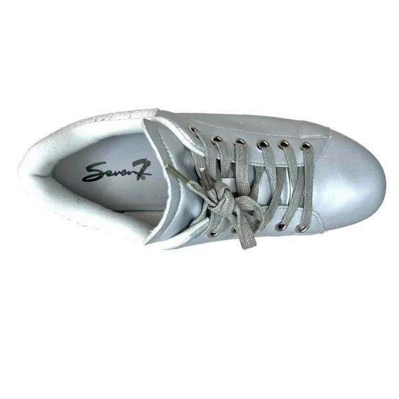 Seven 7 Womens Sneaker Miki Metallic Silver Cushioned Low Top Lace Up Size‎ 9