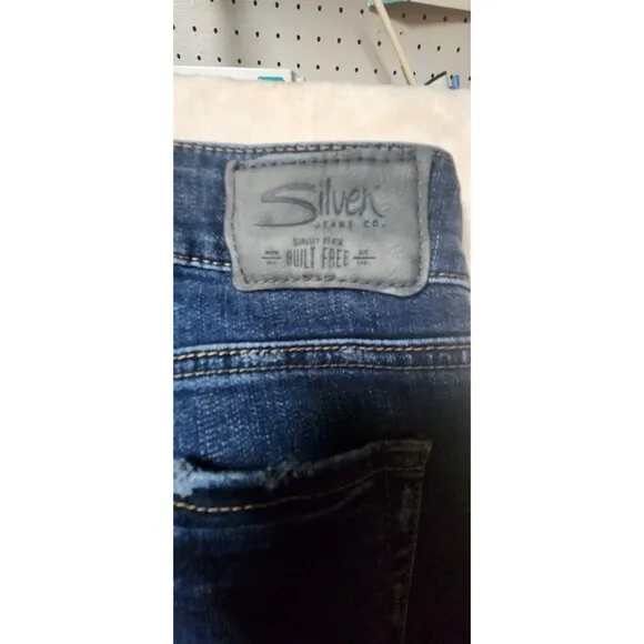 Silver Suki Men Size 29w x34L Blue Demin Elyse Straight Jeans