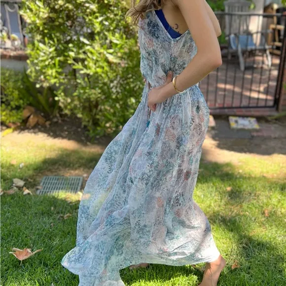 Sinesia Karol Luxury Floral V-neck Sleeveless Maxi Dress/Coverup Blue Sz M