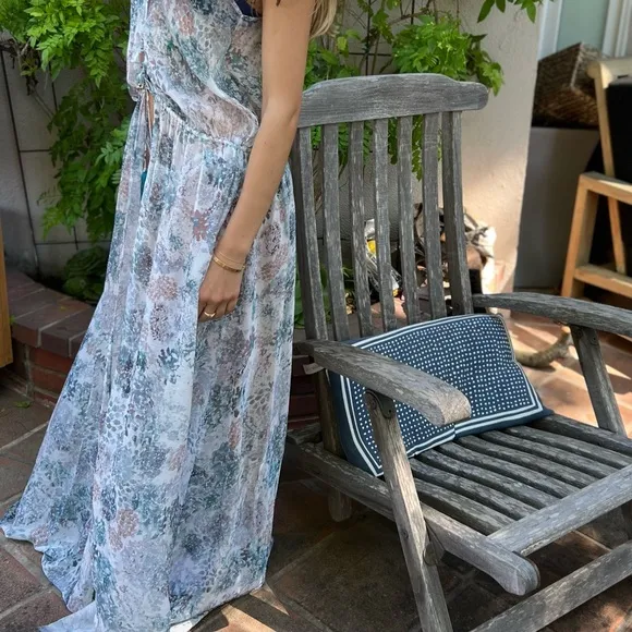 Sinesia Karol Luxury Floral V-neck Sleeveless Maxi Dress/Coverup Blue Sz M