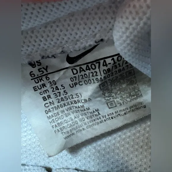 Size 6.5 (GS) - Nike Blazer Low 77 White Black
