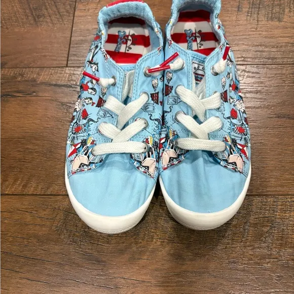 Skechers Bobs Dr.Seuss cat in the hat shoes size 8