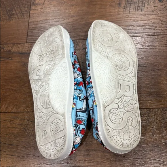 Skechers Bobs Dr.Seuss cat in the hat shoes size 8
