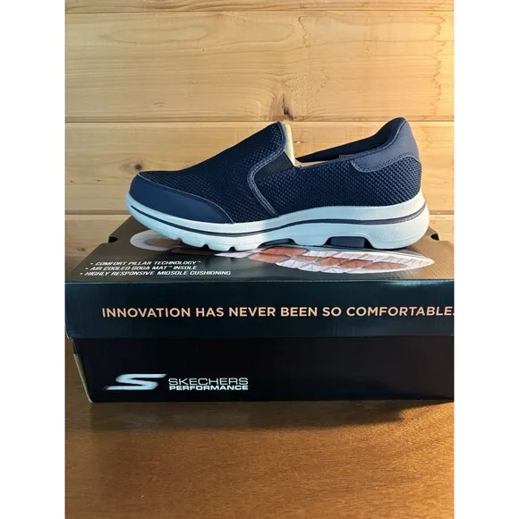Skechers Men 9 Extra Wide “Go Walk 5” Air Cool Insole Cushioned Navy Slip On New
