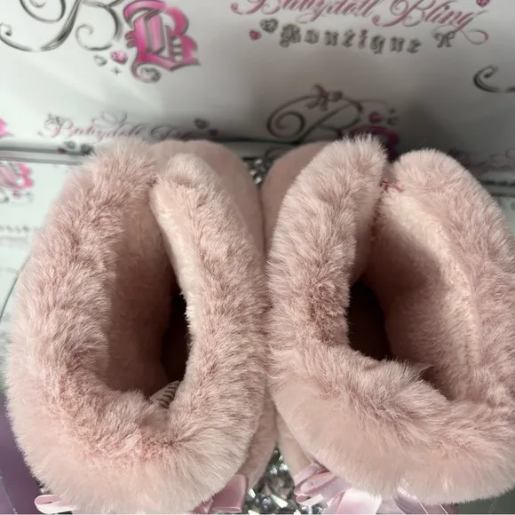 Slippers bows 🎀 coquette furry fuzzy soft fur booties 🌙 soft plush lounge pink