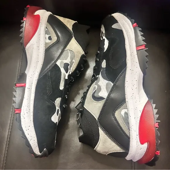 SNKR PROJECT  CANAL SNEAKER // BLACK   GRAY CAMO   RED