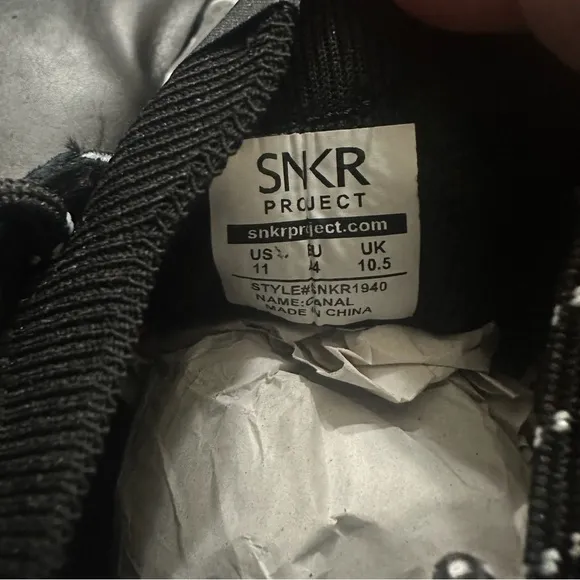 SNKR PROJECT  CANAL SNEAKER // BLACK   GRAY CAMO   RED
