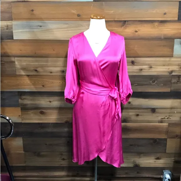 Soaked in Luxury NWT Fuchsia Fedora Wrap Dress size Small