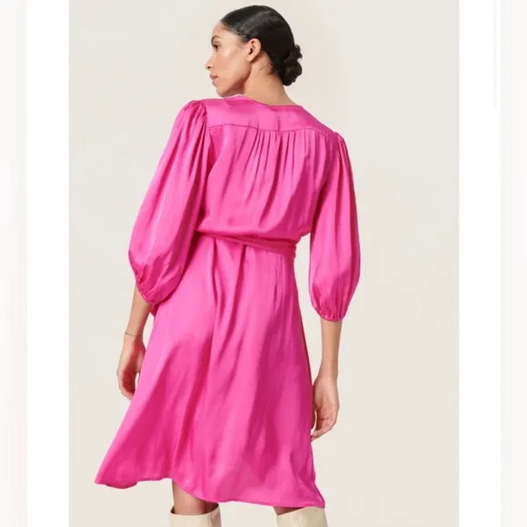 Soaked in Luxury NWT Fuchsia Fedora Wrap Dress size Small