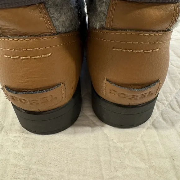Sorel Emelie Conquest Waterproof Moto Lace Up Boot Brown Leather Wool Girls 5