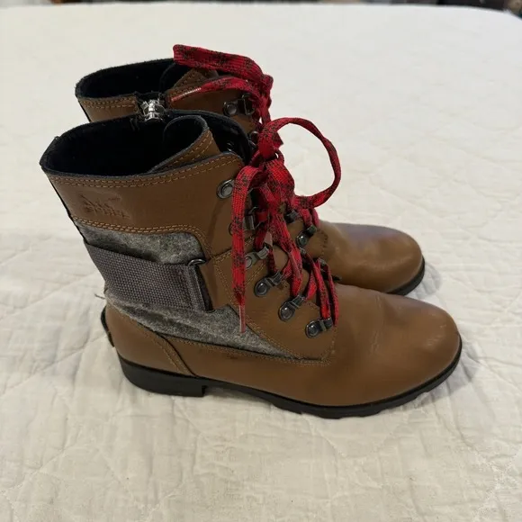 Sorel Emelie Conquest Waterproof Moto Lace Up Boot Brown Leather Wool Girls 5