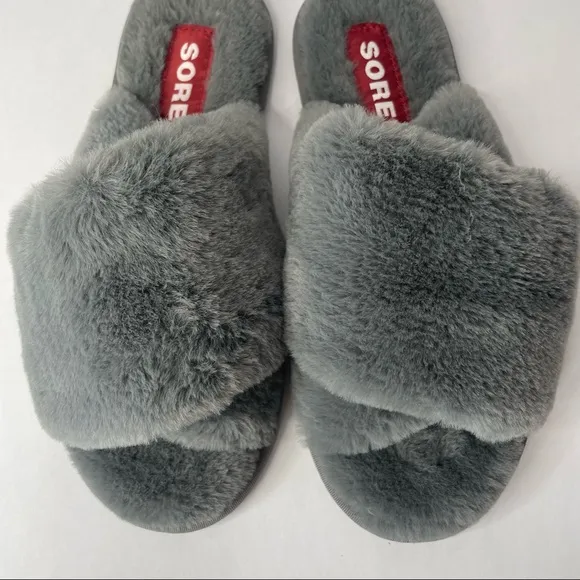Sorel Go-Mail Run Gray Slippers Size 8