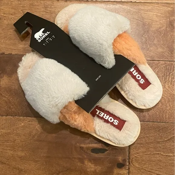 Sorel Go Mail Run Plush Fuzzy Slippers 7 NWT
