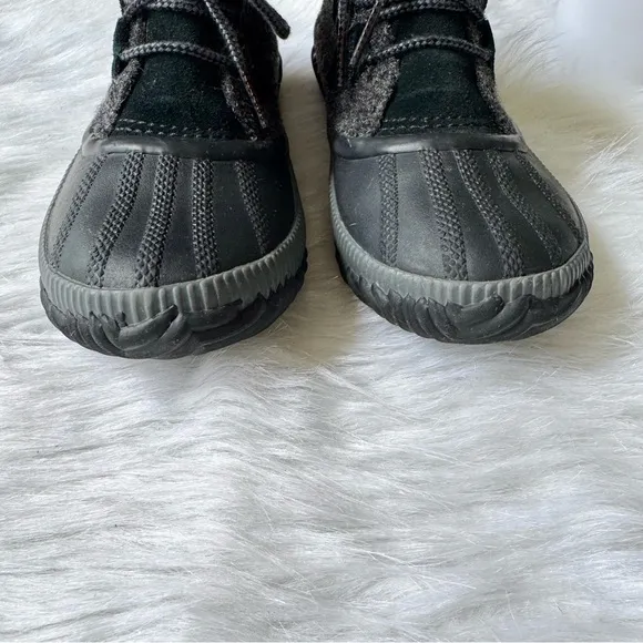 Sorel Out N About Plus Gray Black Waterproof Lace-Up Insulated Duck Boots S 7.5
