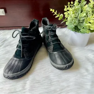Sorel Out N About Plus Gray Black Waterproof Lace-Up Insulated Duck Boots S 7.5