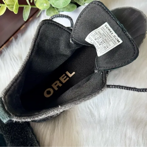 Sorel Out N About Plus Gray Black Waterproof Lace-Up Insulated Duck Boots S 7.5