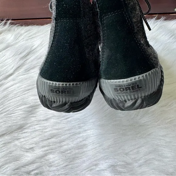 Sorel Out N About Plus Gray Black Waterproof Lace-Up Insulated Duck Boots S 7.5