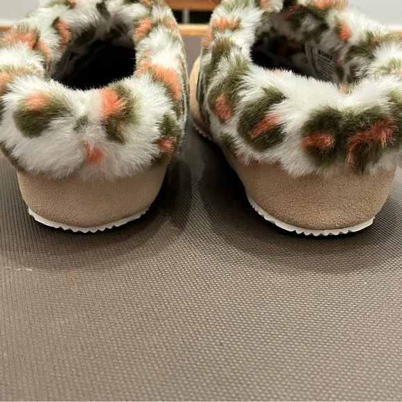Sorel Slippers Coffee Run Women’s 8‎ Suede Faux Fur Slip On Animal Print