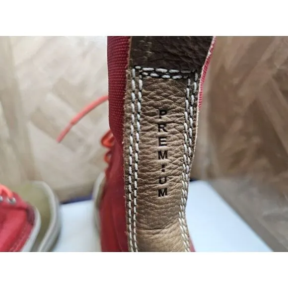 Sorel Women's Waterproof Hand Crafted Red Boots Size 9