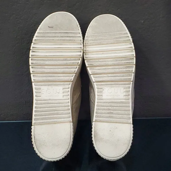 SOUL Naturalizer Women's Tia Slip-On Sneakers Beige
