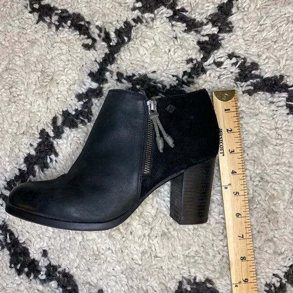 Sperry Dasher Lille Heeled Ankle Black Leather Booties size 8