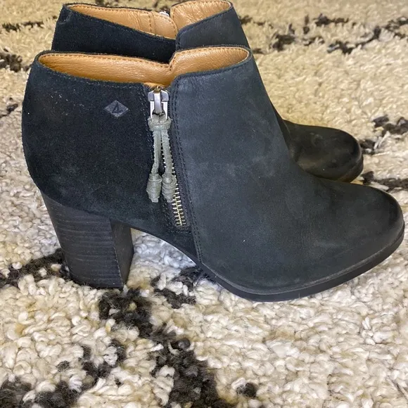 Sperry Dasher Lille Heeled Ankle Black Leather Booties size 8